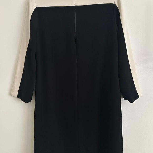 Of Mercer Chic Black and White Long Sleeve Dress - Picture 7 of 7